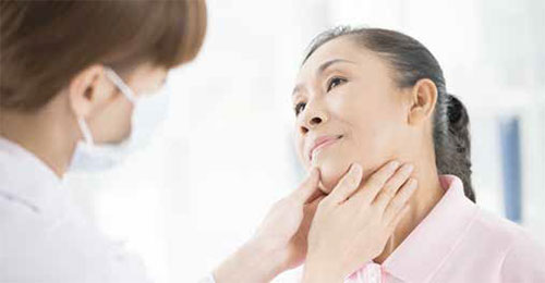 Thyroid Cancer are are lumps found in the front of the neck in the midline according to SingHealth Duke-NUS Head and Neck Centre